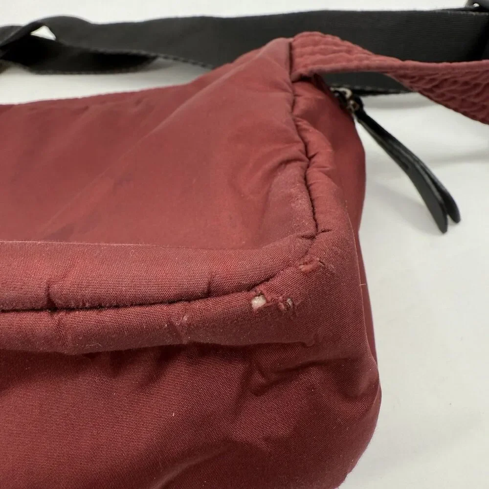 Knomo Maroon Lightweight Beltbag 2Way Crossbody Adjustable Strap Pockets Unisex